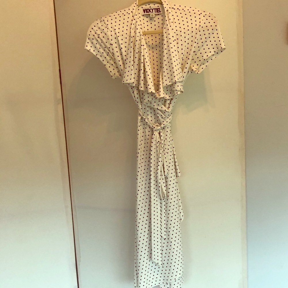 Small Polka dot True wrap dress with collar detail